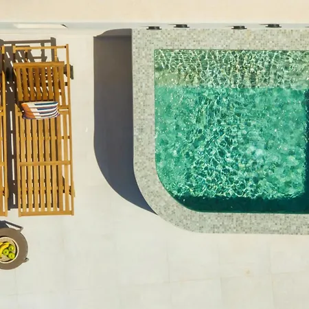 Eteo Santorini Luxury קרטראדוס