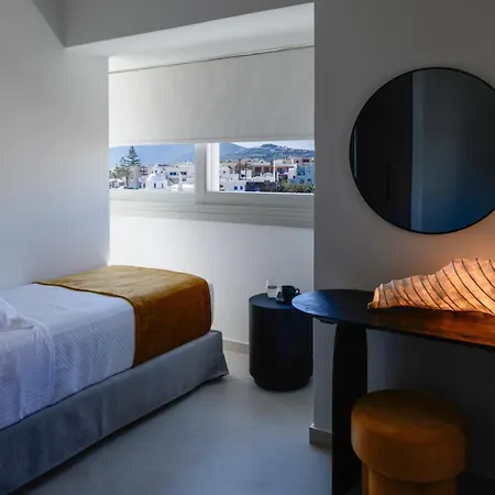 Eteo Santorini Luxury לינה וארוחת בוקר קרטראדוס