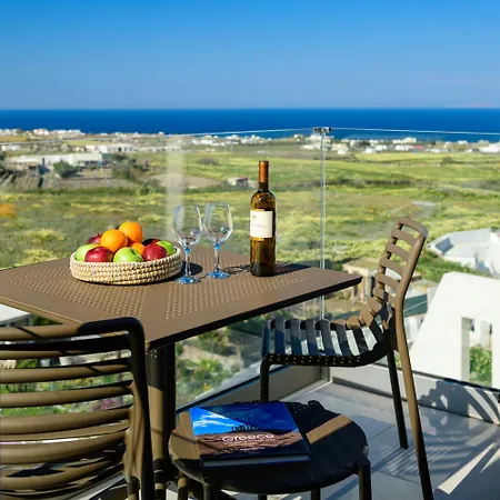 לינה וארוחת בוקר Eteo Santorini Luxury