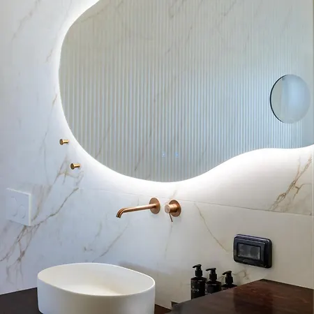 Eteo Santorini Luxury לינה וארוחת בוקר קרטראדוס