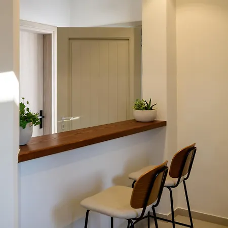 Eteo Santorini Luxury לינה וארוחת בוקר קרטראדוס